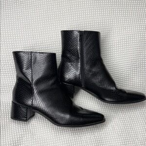 Black Faux Leather Embossed Snake Print Women’s Ankle Boots - Size 11